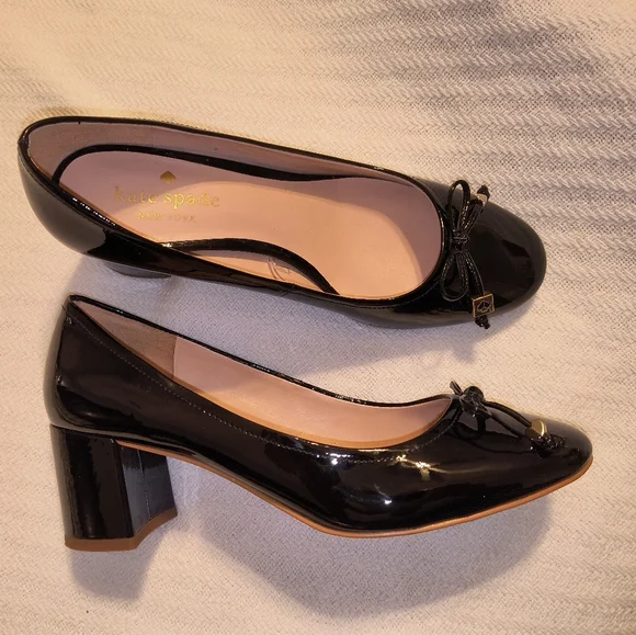 KATE SPADE Bette Black Patent Leather Block Heel Pump size 6.5 - Picture 1 of 6